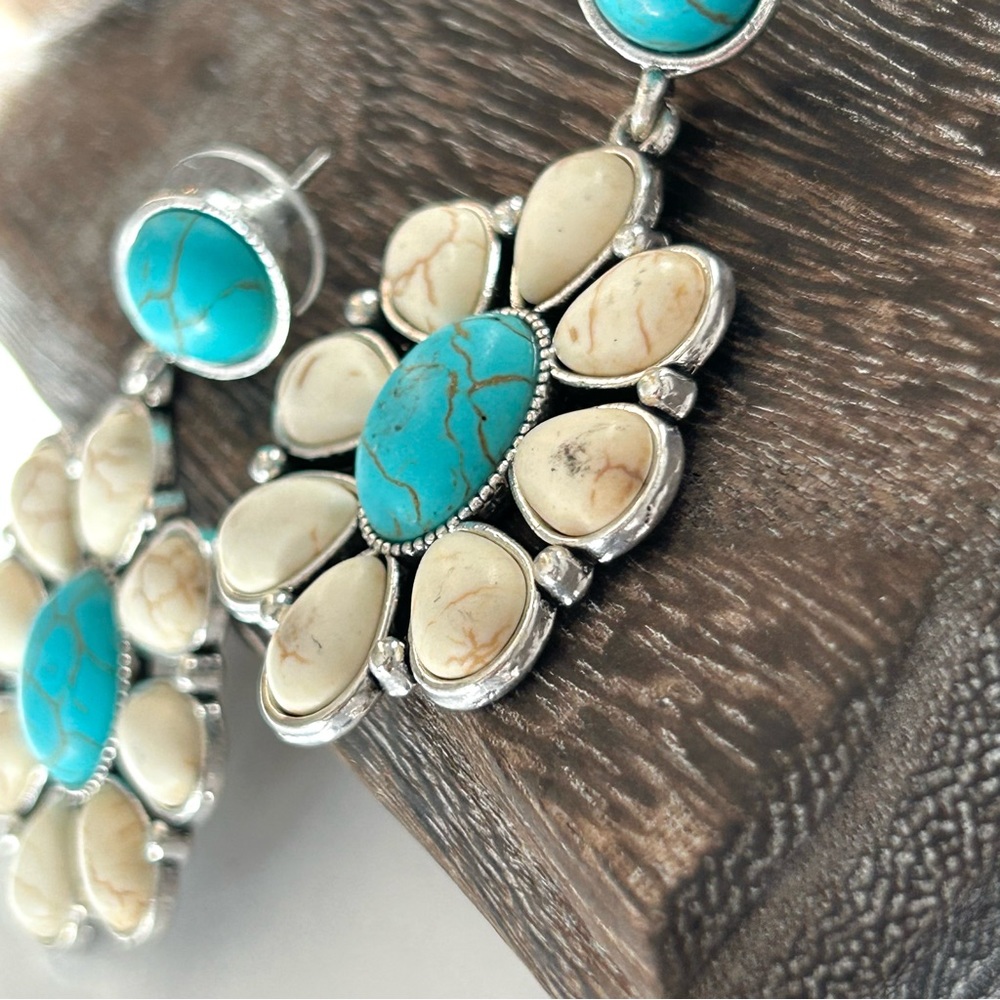 🌸Marbled Bohemian Earrings. Turquoise & Ivory. Natural Stone - Picture 6 of 10